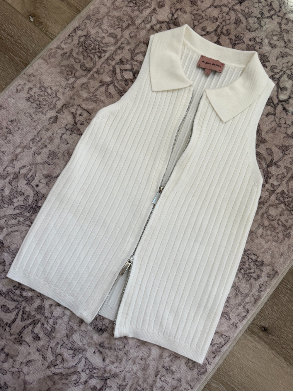 Nordstrom Cream Ribbed Zip-Up Sleeveless Polo Tank